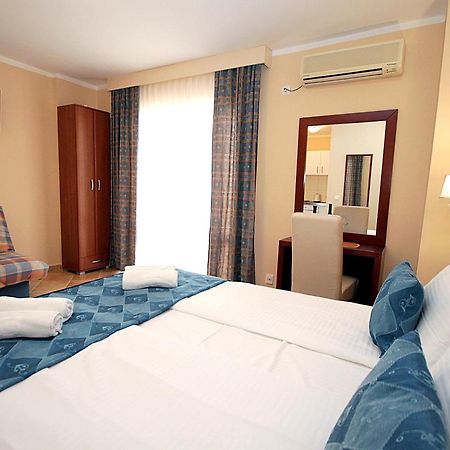 Apartments Villa Mare Mar سوتوموري المظهر الخارجي الصورة