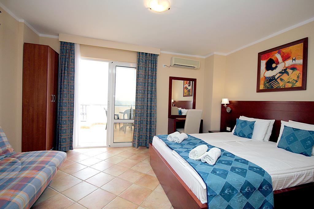 Apartments Villa Mare Mar سوتوموري المظهر الخارجي الصورة